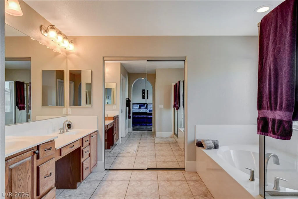 6804 Philippe Allen, Las Vegas, NV 89110