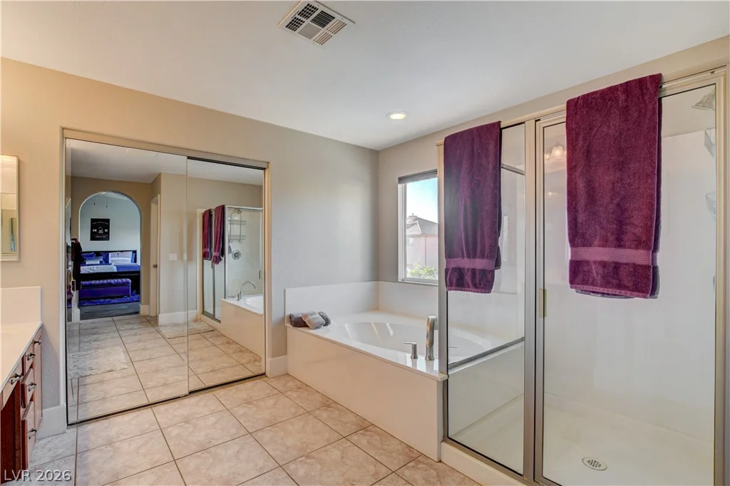6804 Philippe Allen, Las Vegas, NV 89110