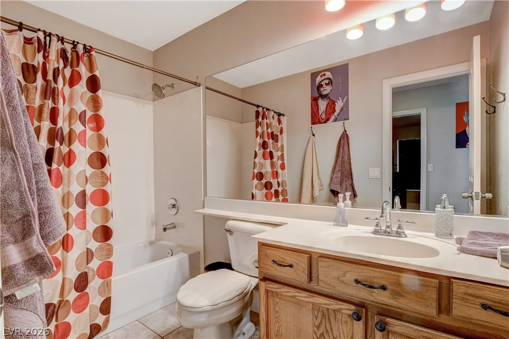 6804 Philippe Allen, Las Vegas, NV 89110