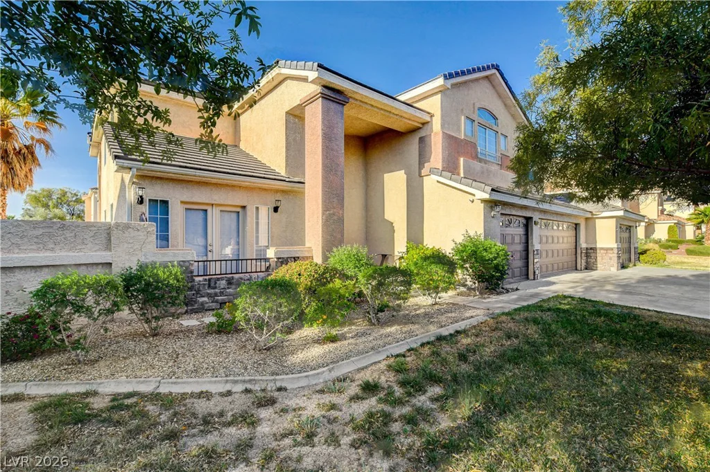 6804 Philippe Allen, Las Vegas, NV 89110