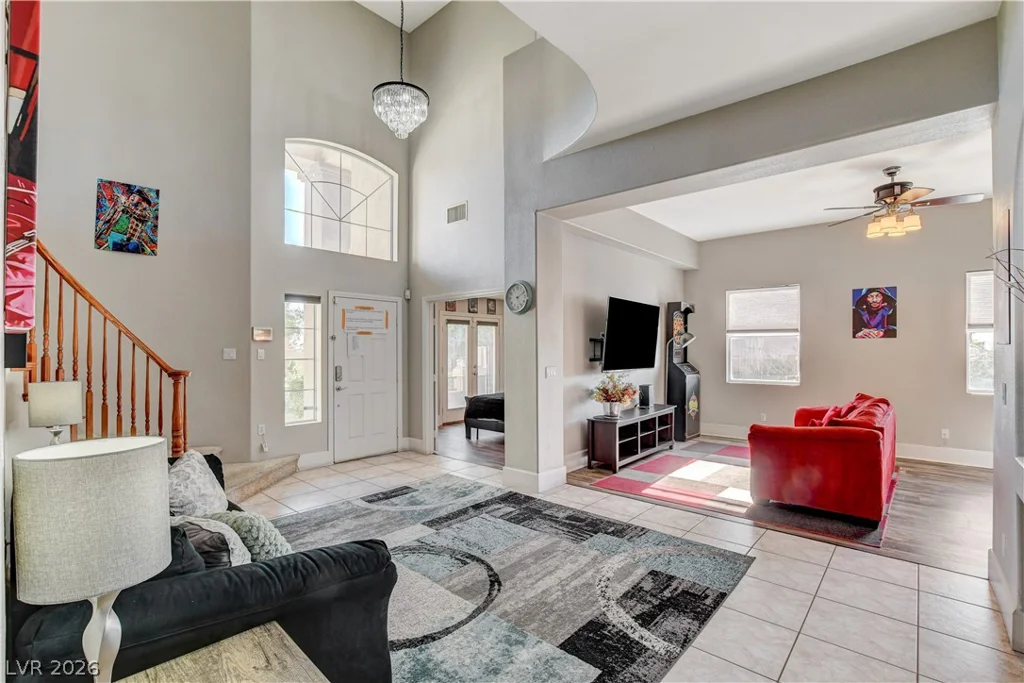 6804 Philippe Allen, Las Vegas, NV 89110