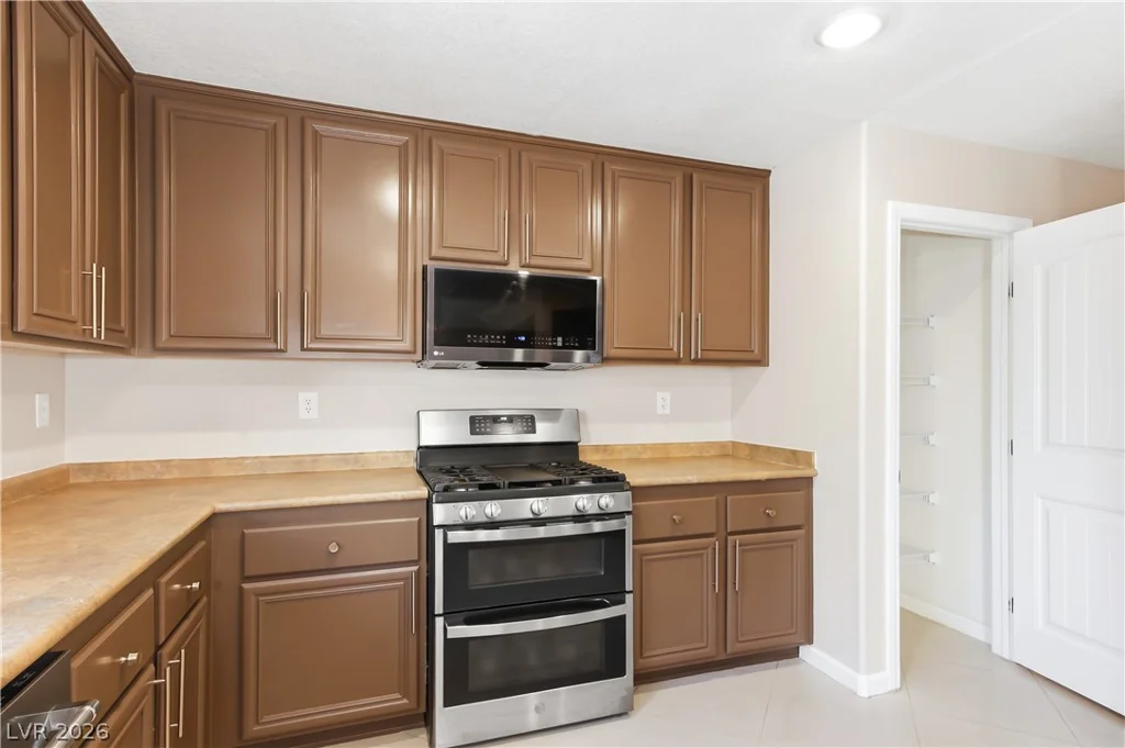 10847 Iona Island, Las Vegas, NV 89166