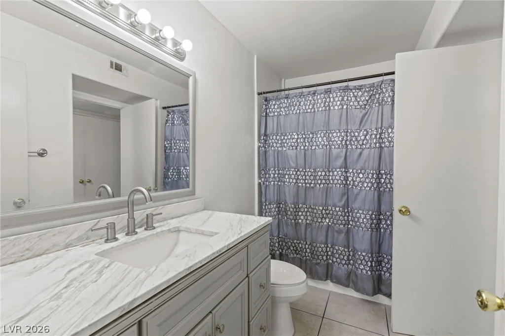 698 Racetrack, Henderson, NV 89015