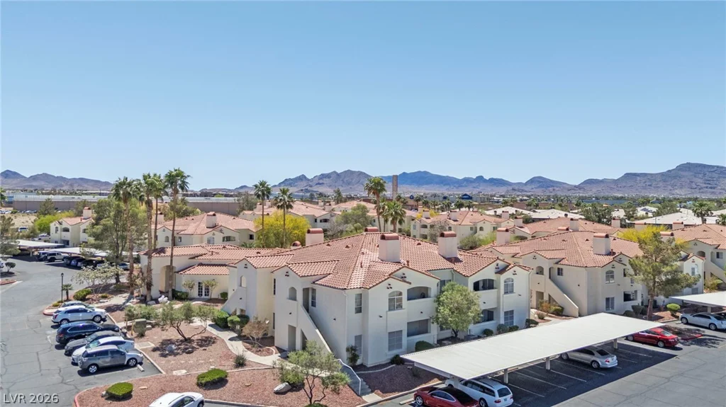 698 Racetrack, Henderson, NV 89015