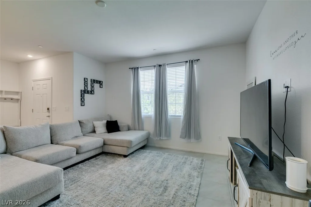 661 Bellus, Henderson, NV 89015