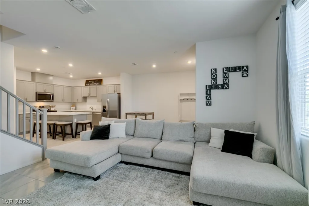661 Bellus, Henderson, NV 89015