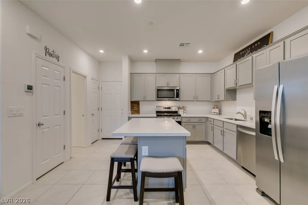 661 Bellus, Henderson, NV 89015