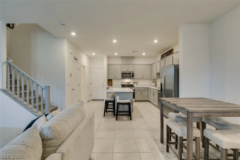 661 Bellus, Henderson, NV 89015