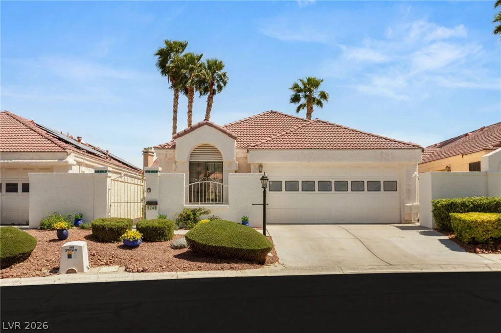 5240 Crooked River, Las Vegas, NV 89149