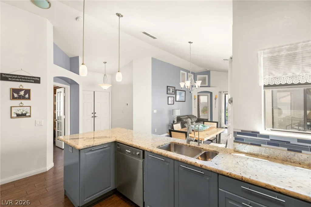 5240 Crooked River, Las Vegas, NV 89149