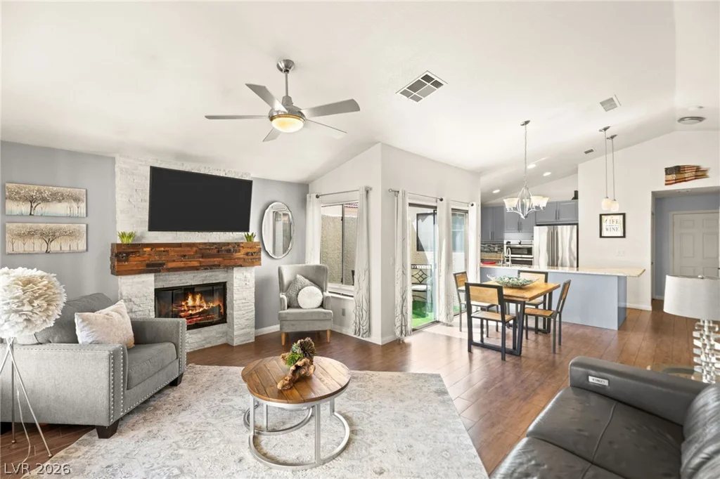 5240 Crooked River, Las Vegas, NV 89149