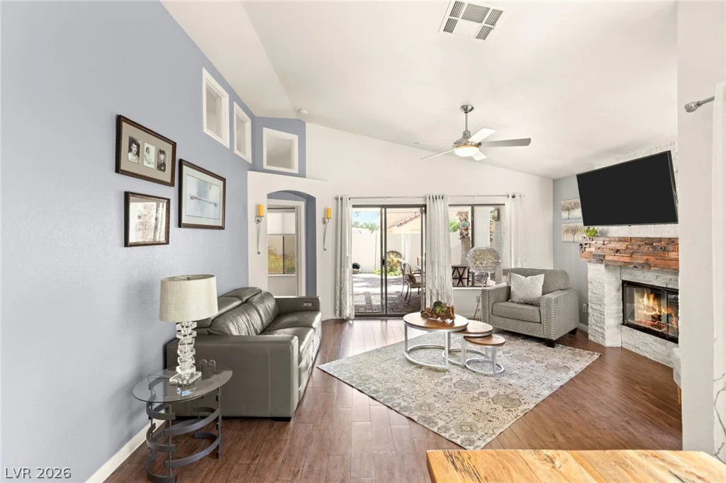 5240 Crooked River, Las Vegas, NV 89149