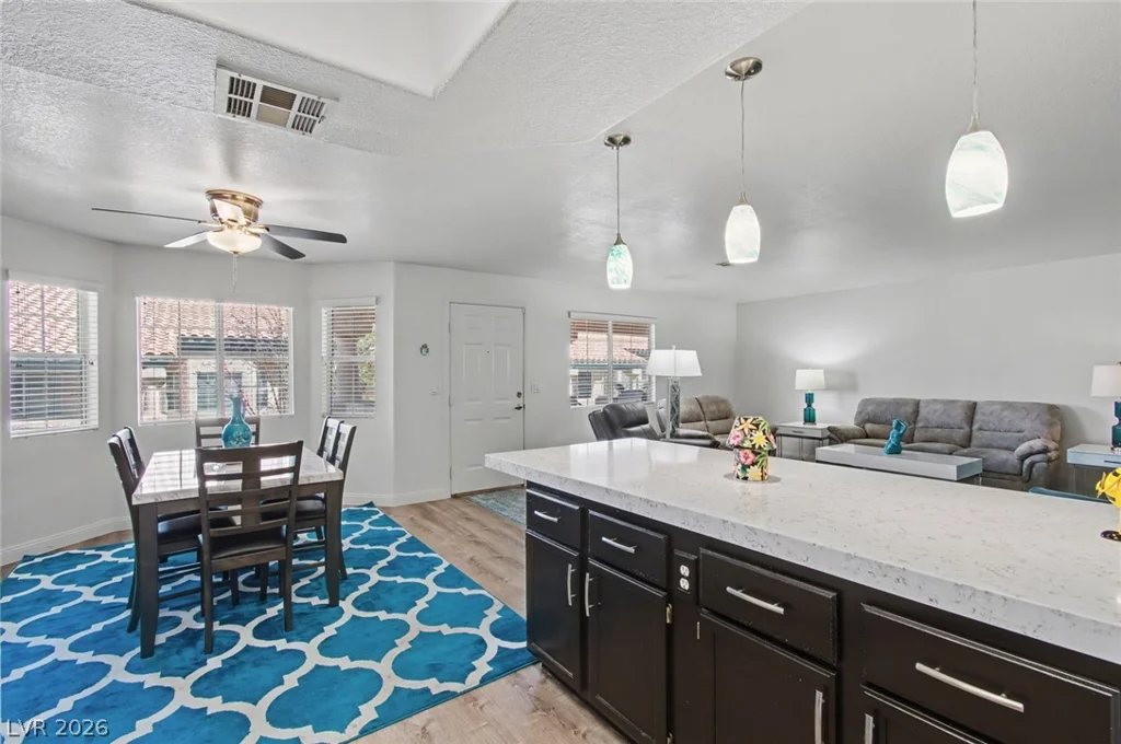 8410 Eldora, Las Vegas, NV 89117