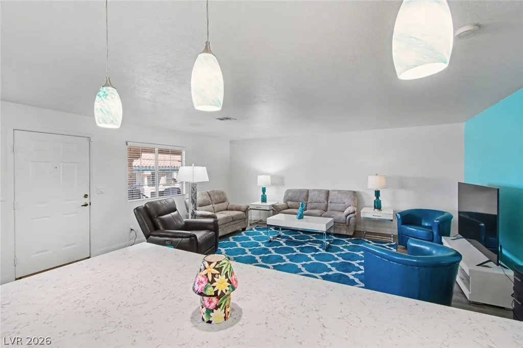 8410 Eldora, Las Vegas, NV 89117
