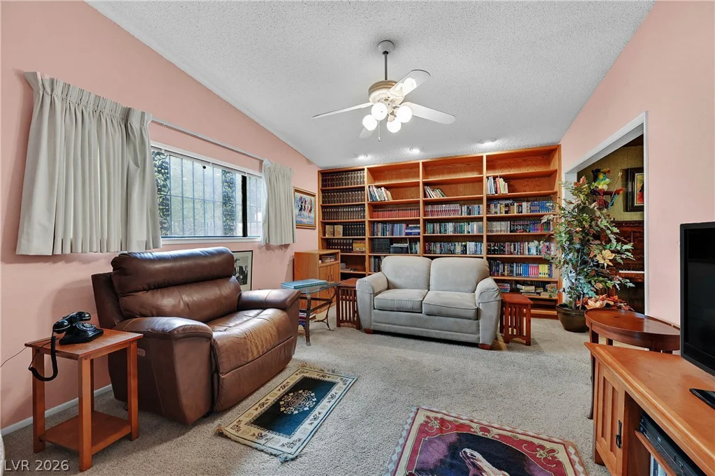 3016 Calle De Laredo, Las Vegas, NV 89102