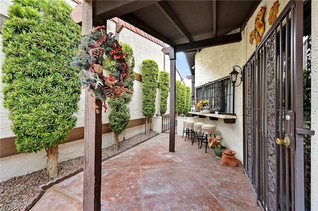 3016 Calle De Laredo, Las Vegas, NV 89102