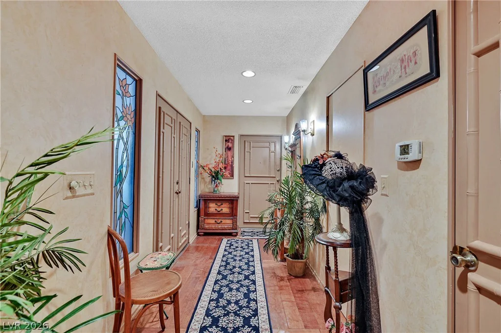 3016 Calle De Laredo, Las Vegas, NV 89102