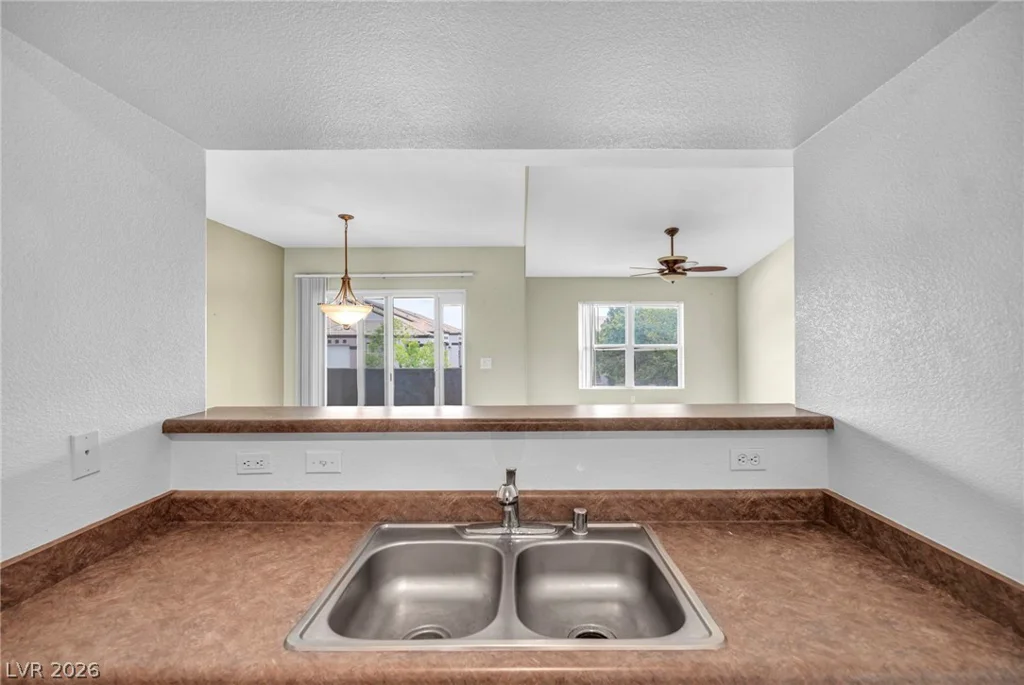 7255 Sunset, Las Vegas, NV 89113