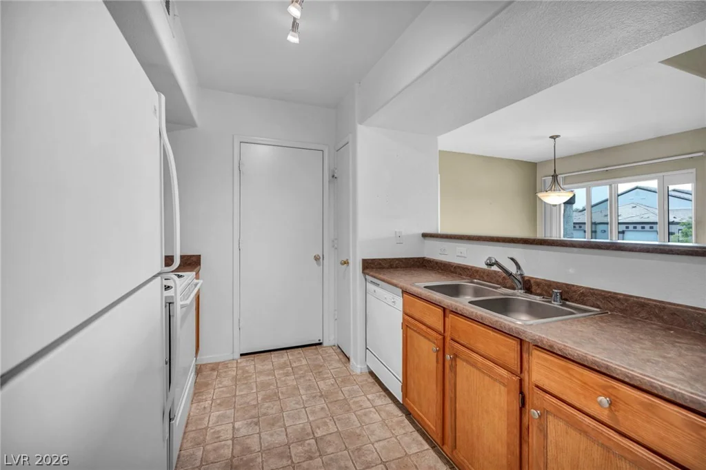 7255 Sunset, Las Vegas, NV 89113
