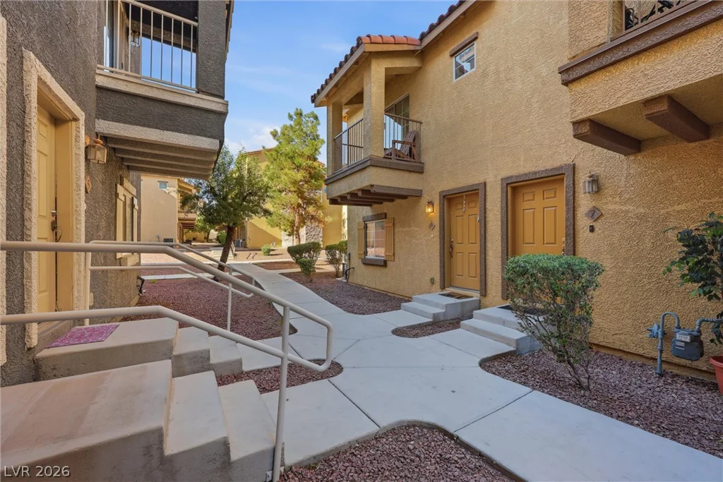 5915 Nuevo Leon, North Las Vegas, NV 89031