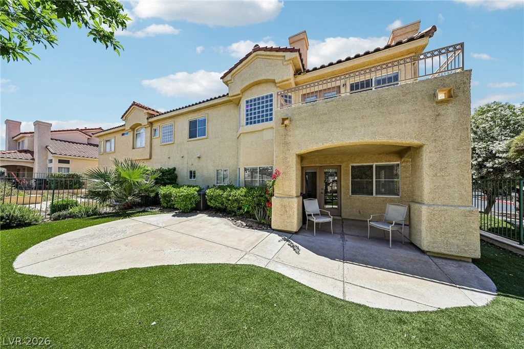 32 Blue Bench, Henderson, NV 89012