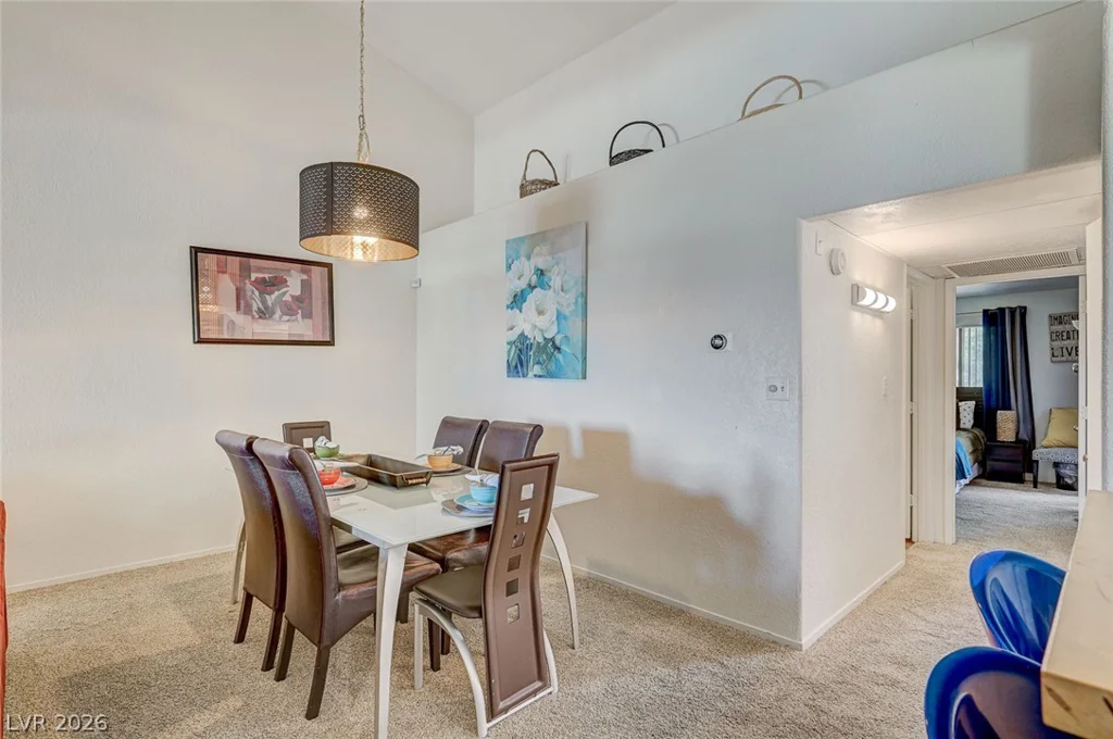 5040 Rainbow, Las Vegas, NV 89118