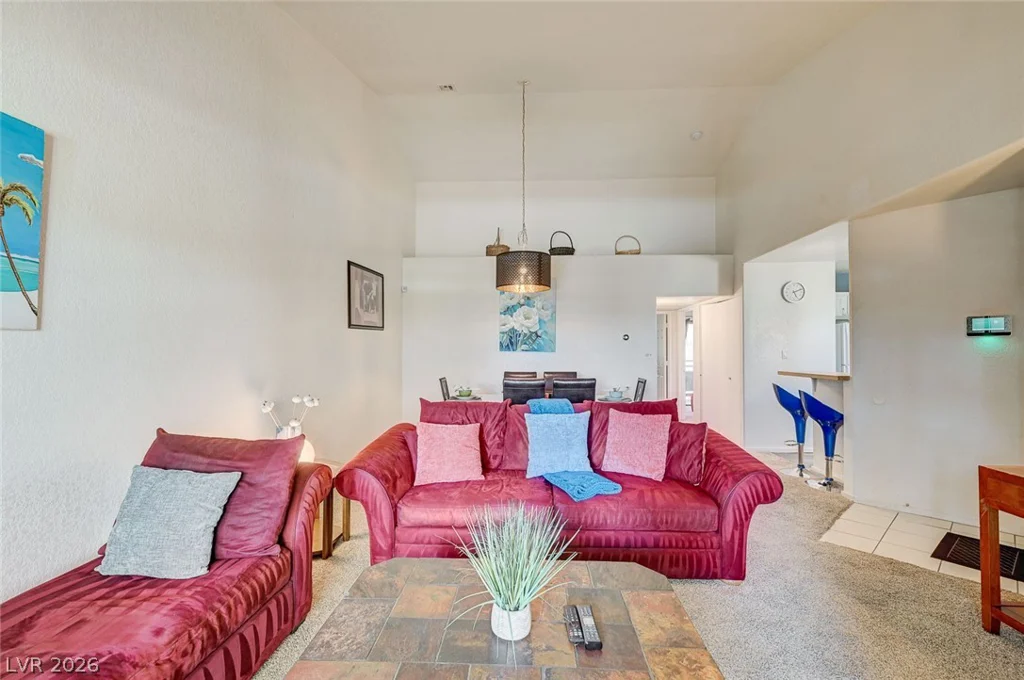 5040 Rainbow, Las Vegas, NV 89118