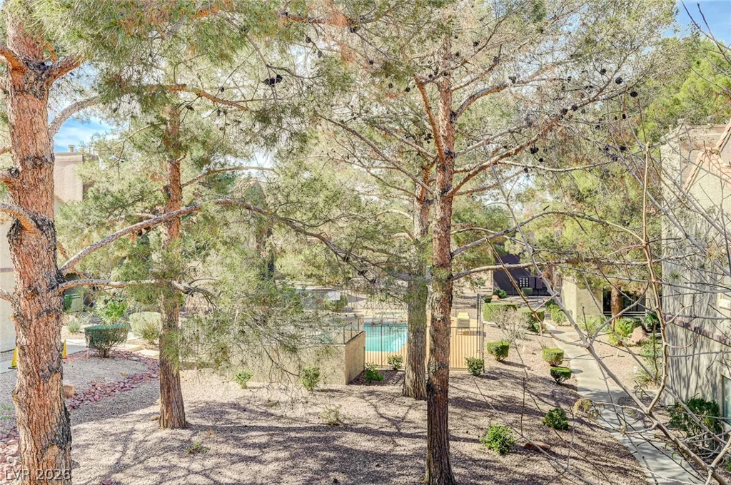 5040 Rainbow, Las Vegas, NV 89118