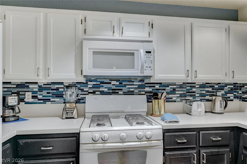 5040 Rainbow, Las Vegas, NV 89118