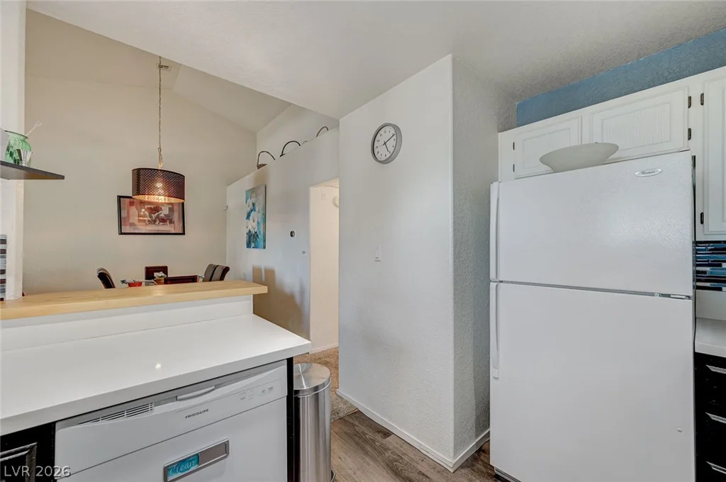 5040 Rainbow, Las Vegas, NV 89118