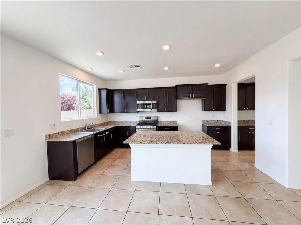 4036 White Opal, Las Vegas, NV 89130