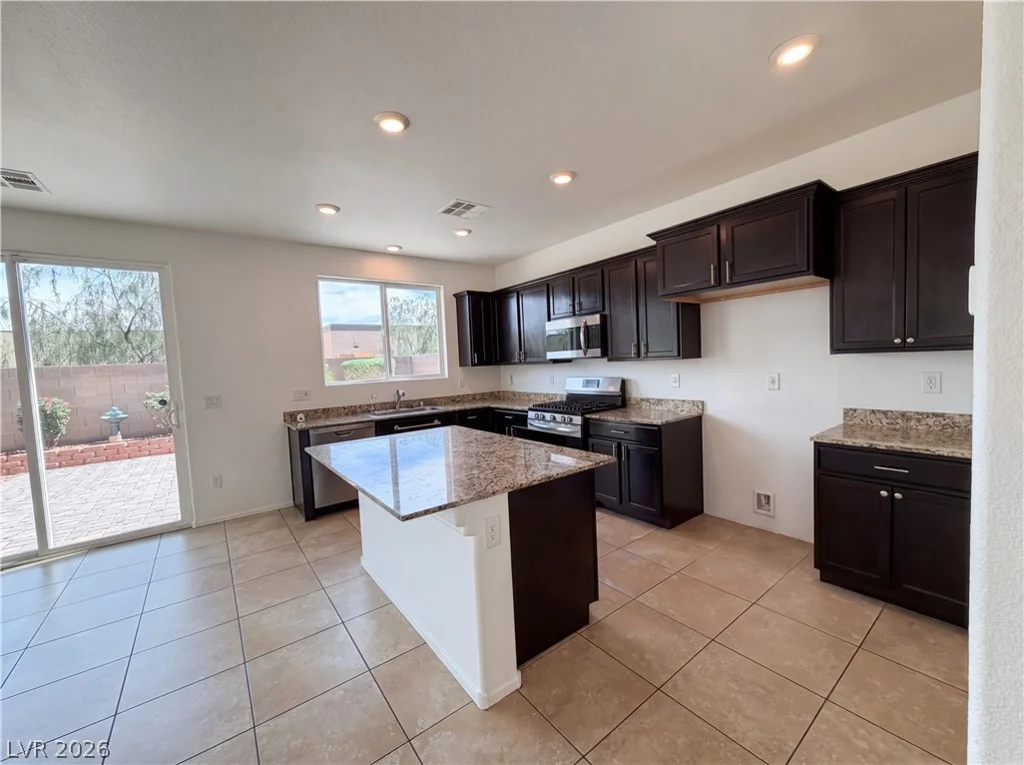 4036 White Opal, Las Vegas, NV 89130
