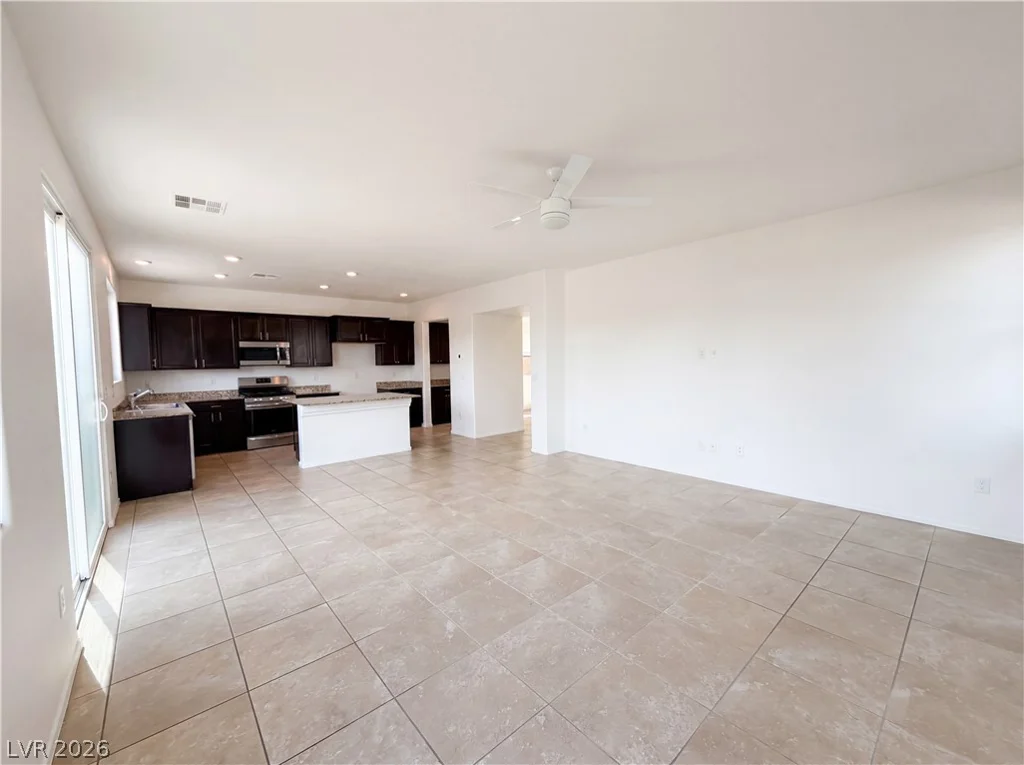 4036 White Opal, Las Vegas, NV 89130