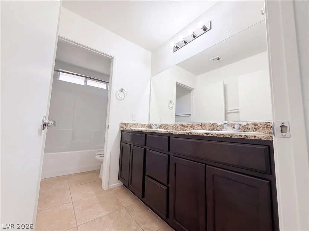 4036 White Opal, Las Vegas, NV 89130