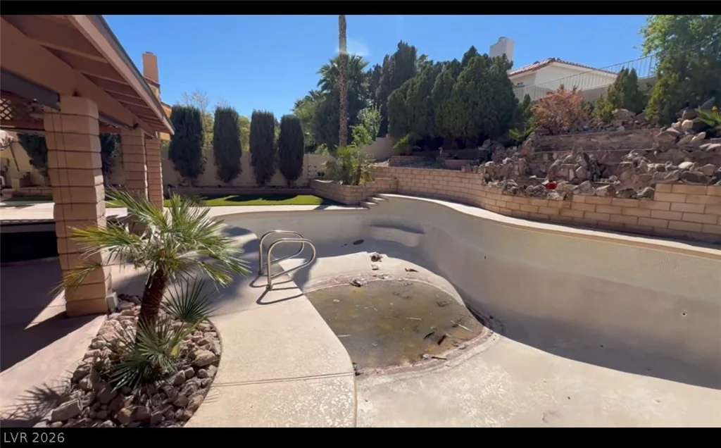 2913 Pleasant Lake, Las Vegas, NV 89117
