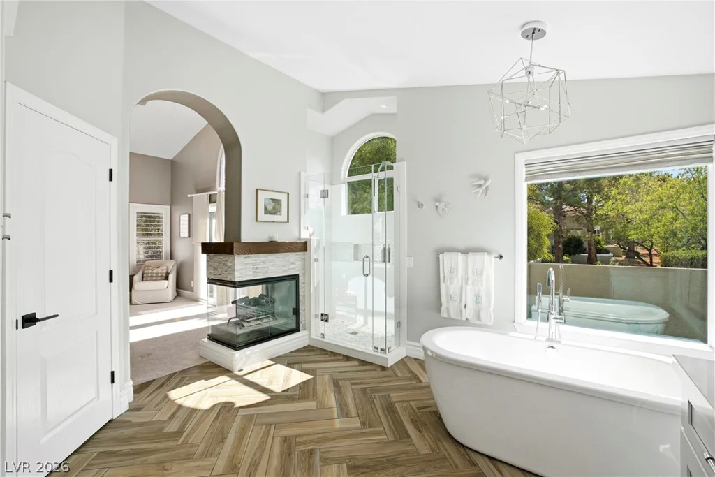 10025 Laurel Springs, Las Vegas, NV 89134