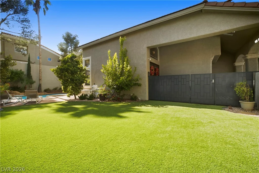 10025 Laurel Springs, Las Vegas, NV 89134