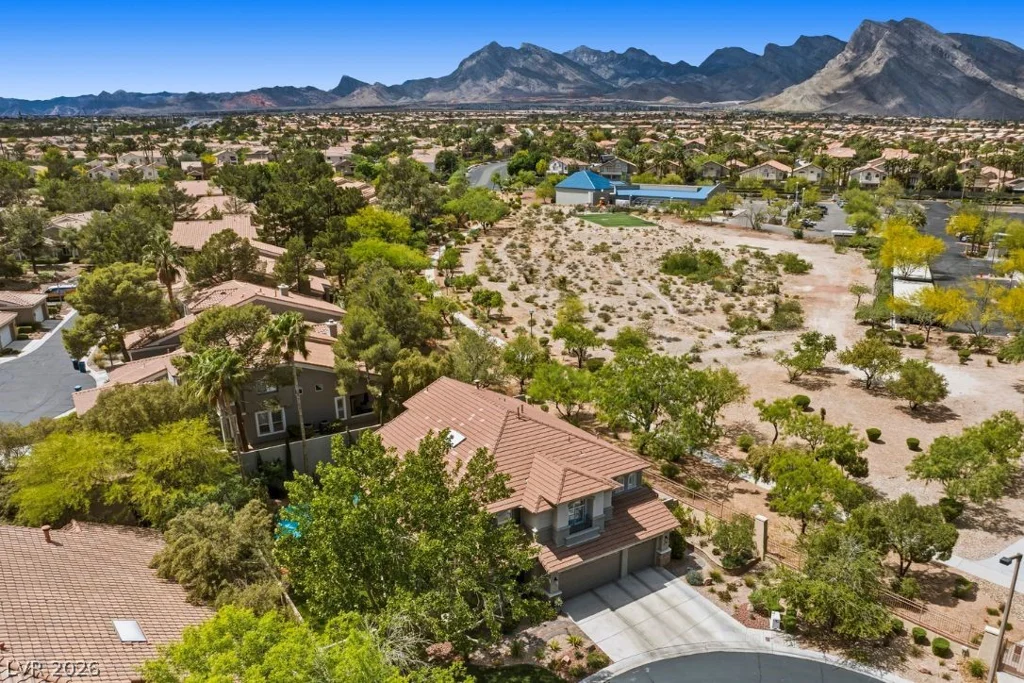 10025 Laurel Springs, Las Vegas, NV 89134