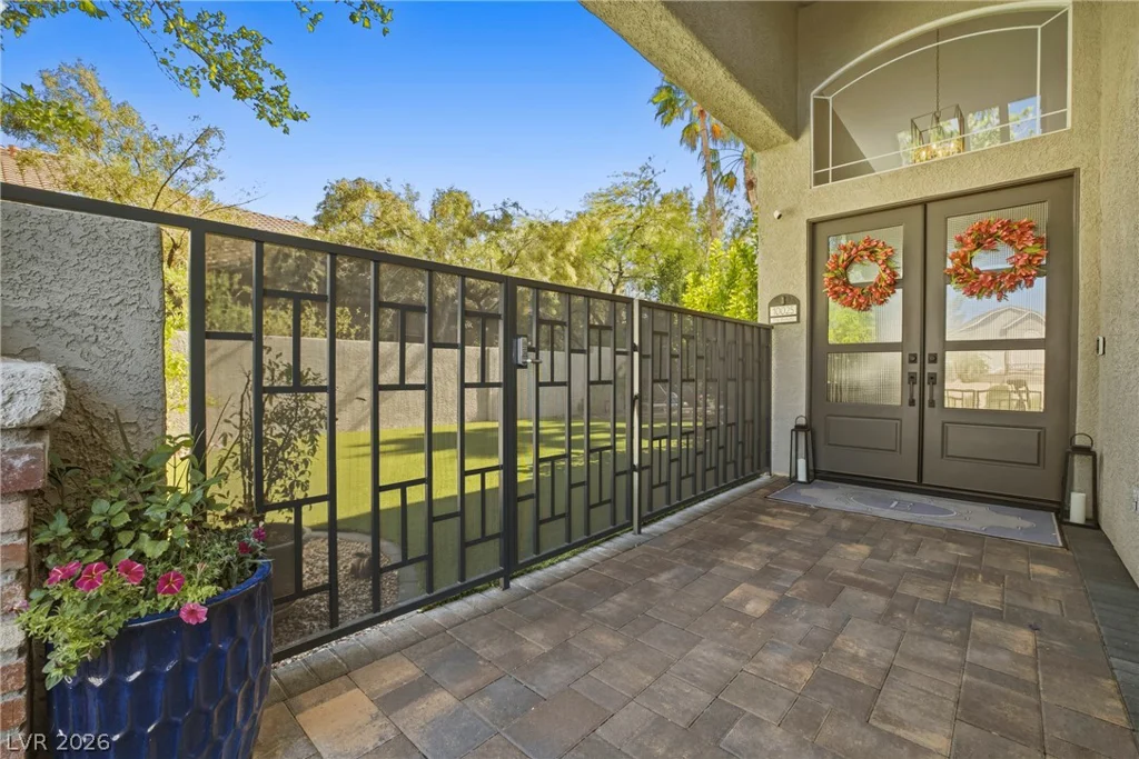 10025 Laurel Springs, Las Vegas, NV 89134