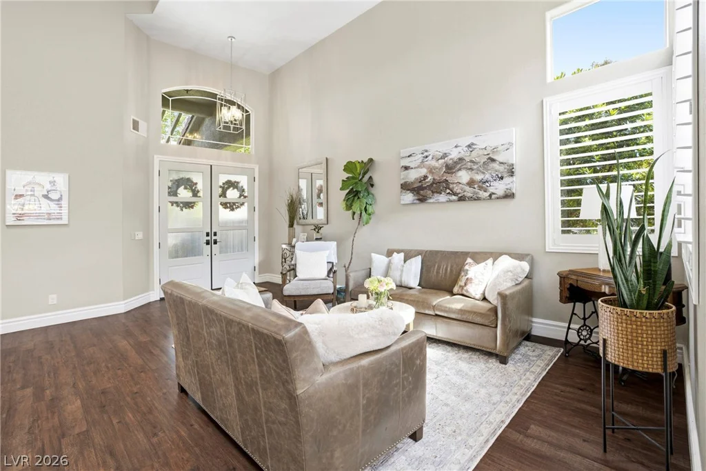 10025 Laurel Springs, Las Vegas, NV 89134