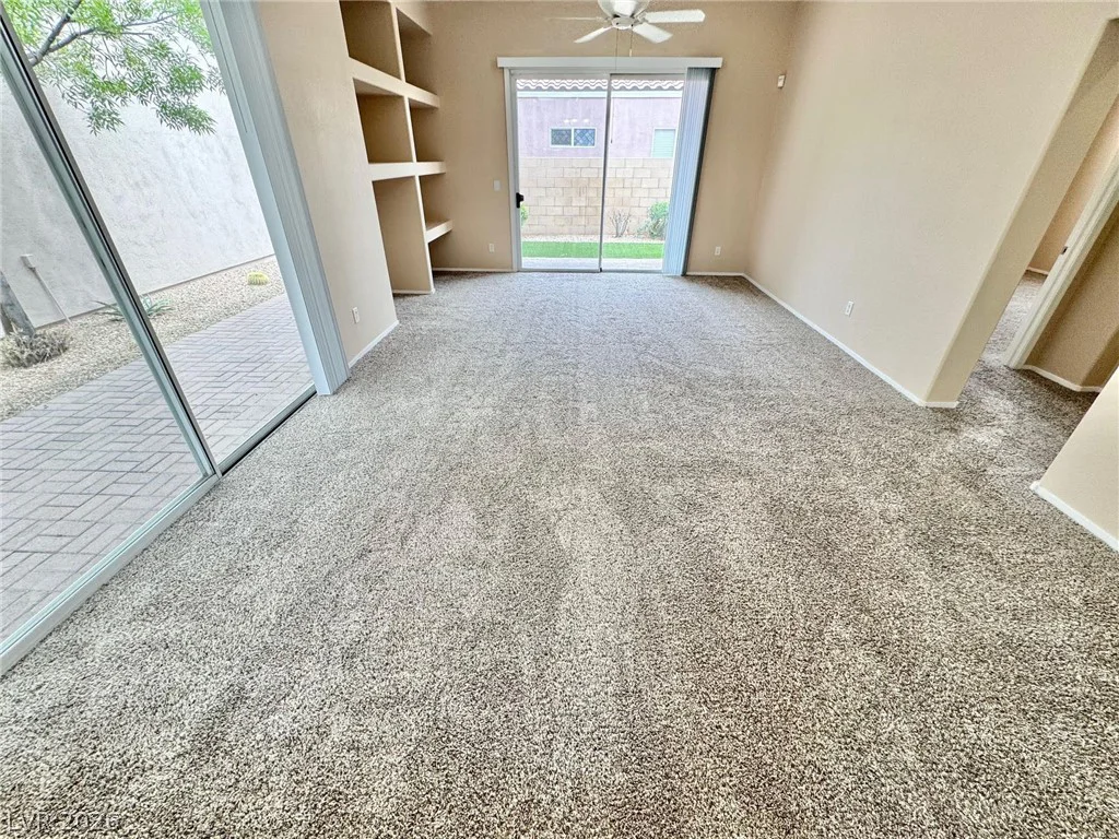 9172 Long Island, Las Vegas, NV 89123