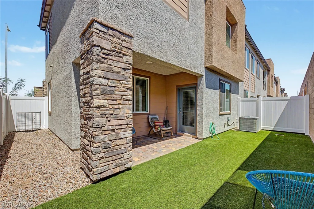 231 Oliver Peak, Henderson, NV 89015