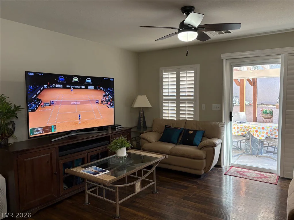 143 Country Greens, Las Vegas, NV 89148