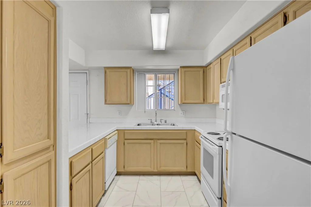 2725 Nellis, Las Vegas, NV 89121