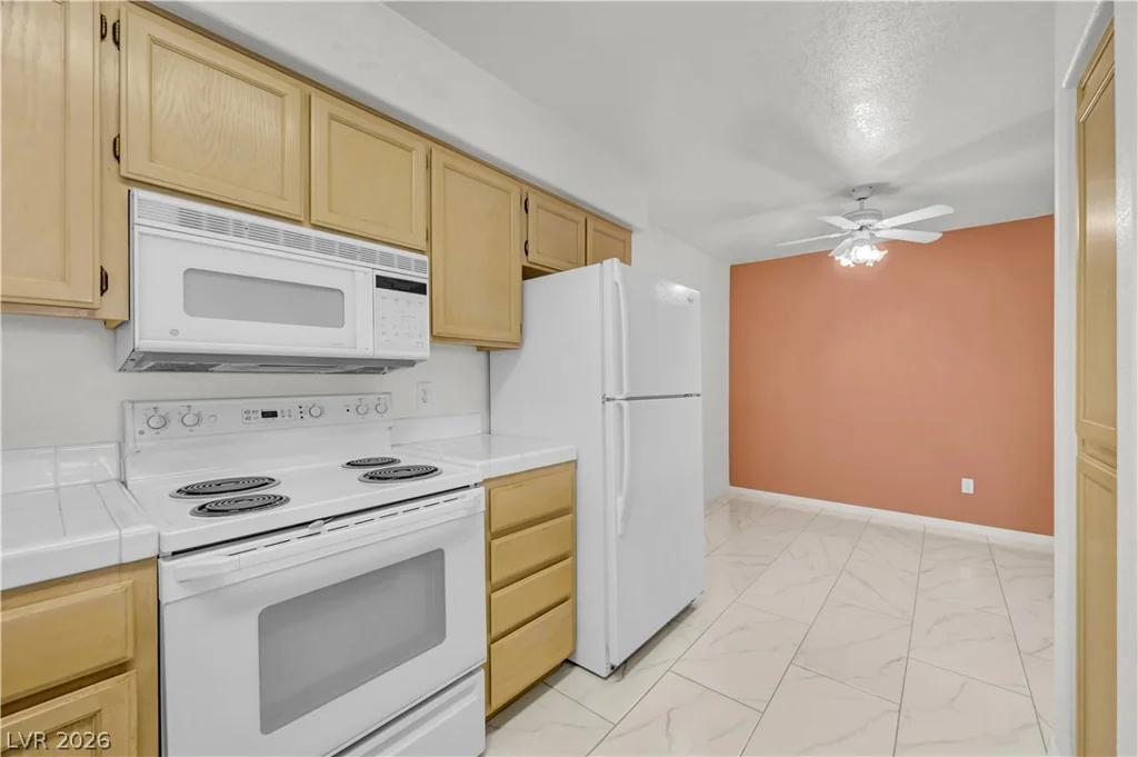2725 Nellis, Las Vegas, NV 89121