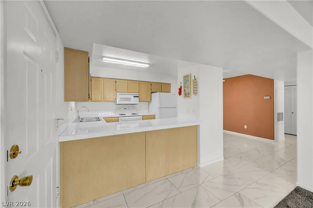 2725 Nellis, Las Vegas, NV 89121