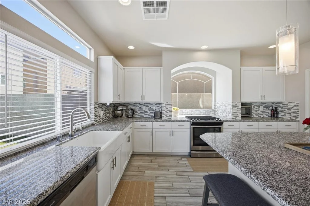 10116 Cascadia Creek, Las Vegas, NV 89141