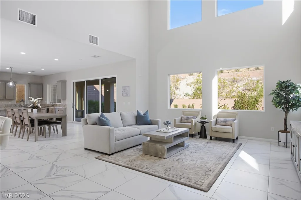 8 Vista Outlook, Henderson, NV 89011