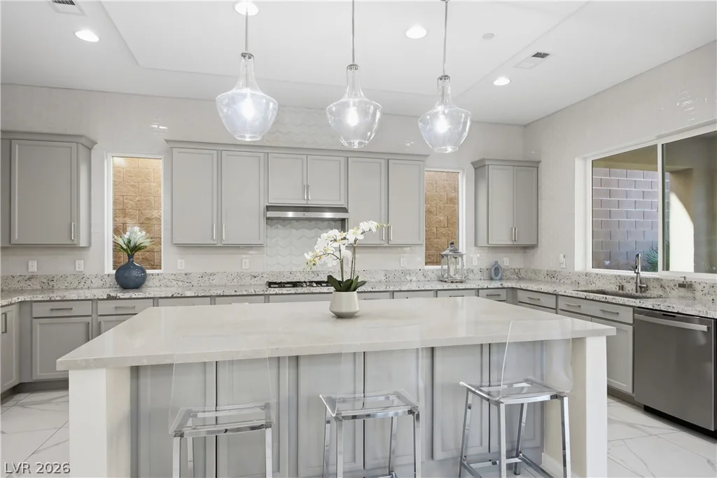 8 Vista Outlook, Henderson, NV 89011