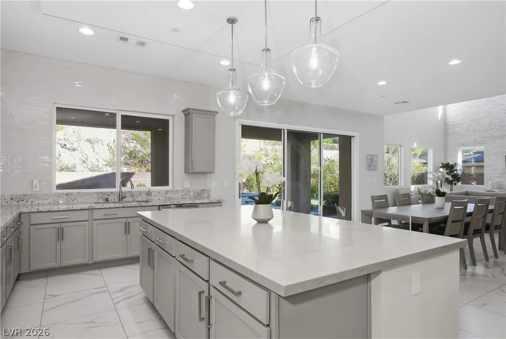 8 Vista Outlook, Henderson, NV 89011
